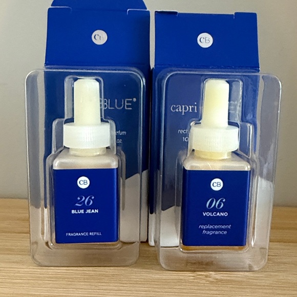 Pur Capri Blue Fragrance Refill Set one volcano and Blue Jean - Picture 2 of 5